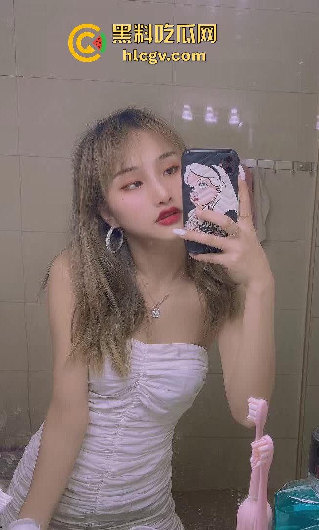 瓜友爆料炮友【李雪】御姐风！长腿平底鞋撩人，天生炮架子扛起来框框猛操！-6