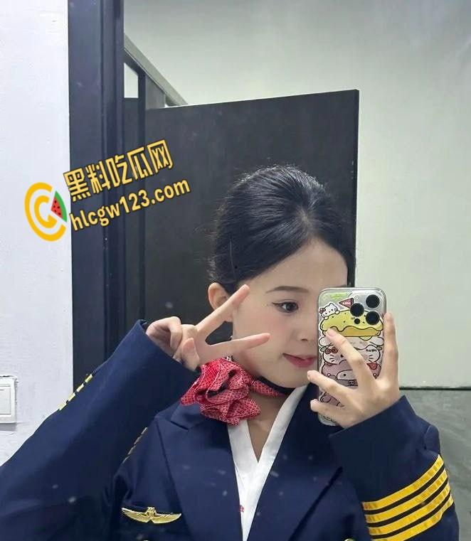 广州民航嫩妹【贾明爽】，清纯校花变金主玩物，娇喘淫叫还说爸爸内射我 ！-4