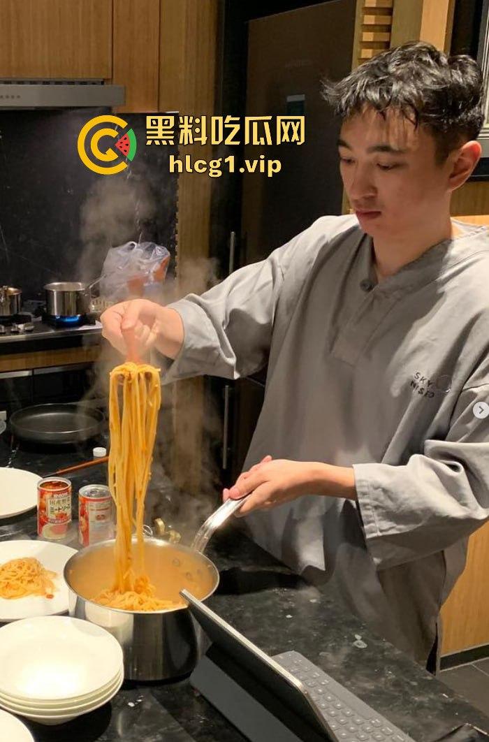 黄一鸣vs王思聪，流量密码再爆发！假瓜满天飞，王思聪直言黄一鸣不配‘思聪严选’！-20